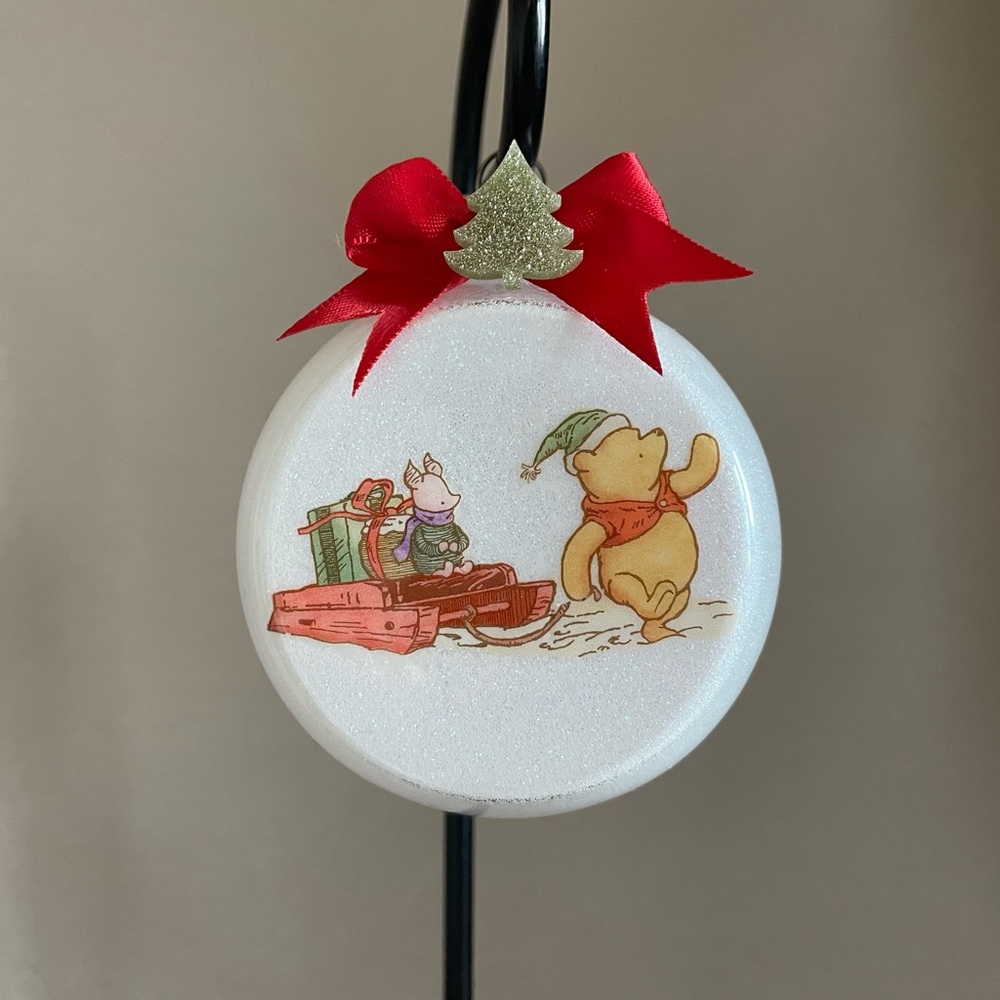 Handmade Disney Winnie The Pooh & Piglet 3 1/2” Ball Shaped Acrylic Ornament~New - Picture 6 of 7